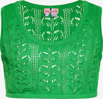 swirly Top in Green: front