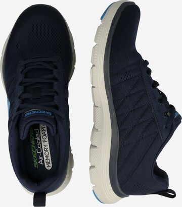 Baskets basses SKECHERS en bleu