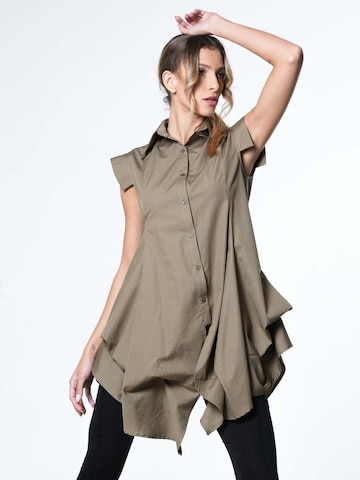 Metamorphoza Tunic in Green: front