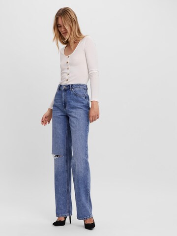 Regular Jeans 'Kithy' de la VERO MODA pe albastru