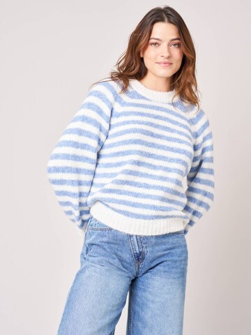Deeluxe Sweater in Blue