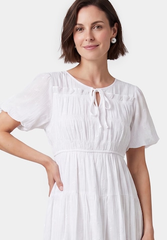 Usha - Vestido en blanco