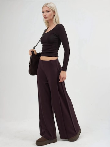 Busem Wide leg Broek in Rood