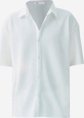 VAMOS CLO Button Up Shirt 'Reunion' in White: front