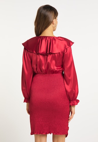 faina Cocktail Dress in Red