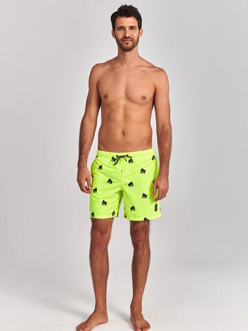 Shorts de bain Shiwi en jaune