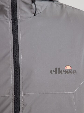 ELLESSE Демисезонная куртка 'Cesanet' в Серый