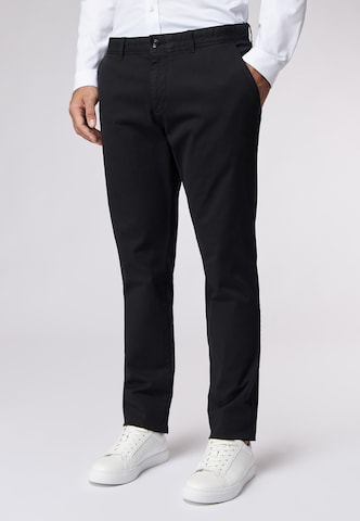 Coupe slim Pantalon chino ROY ROBSON en noir : devant