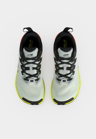 Chaussure de course 'EXPERIENCE WILD 3+' Altra en blanc