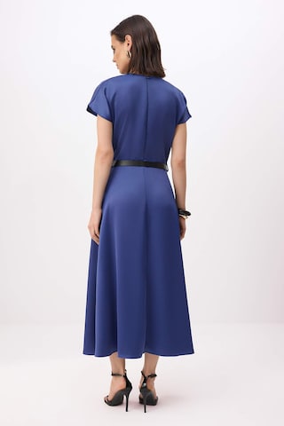 Robe 'TWOSS26EL00351' Trendyol en bleu