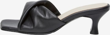 SELECTED FEMME Mules in Black: front