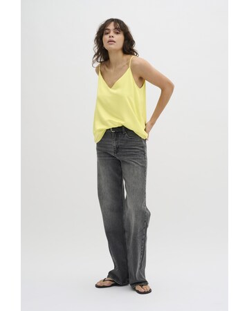 Haut 'Estelle' My Essential Wardrobe en jaune
