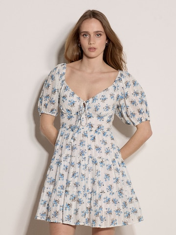 Apricot Dress ' ' in White: front