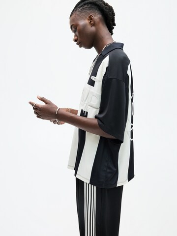 T-Shirt 'STWD' Pull&Bear en noir : devant
