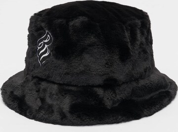 ROCAWEAR Hat in Black