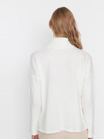 Pullover di Trendyol in bianco