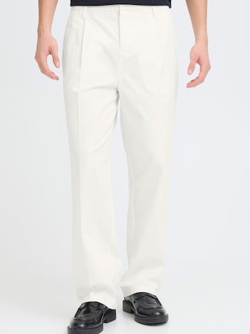 Loosefit Pantalon à pince 'CFAmundsen' Casual Friday en blanc