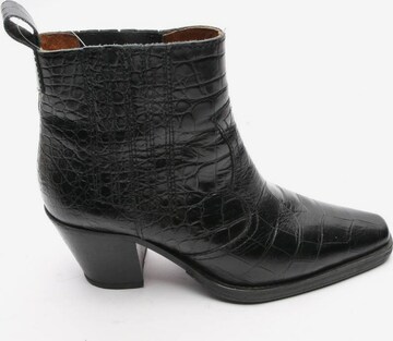 GANNI Dress Boots in 39 in Black: front