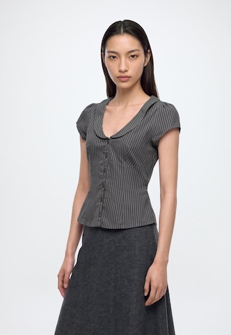 HOLLISTER Блуза в сиво