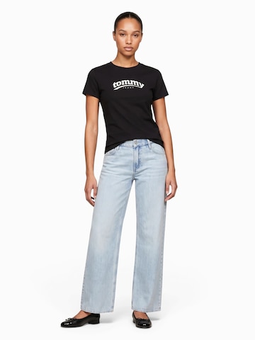 Tommy Jeans Koszulka 'ESS' w kolorze czarny