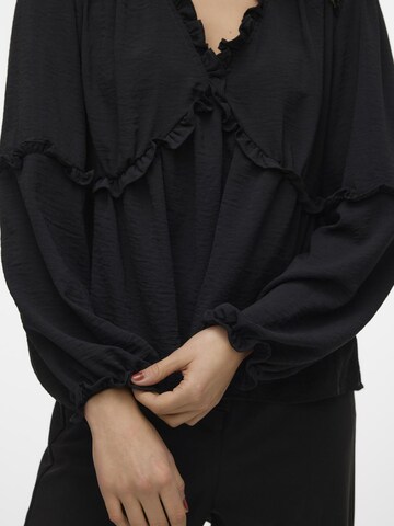 Camicia da donna 'BIZZY' di VERO MODA in nero
