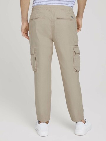 Regular Pantalon cargo TOM TAILOR DENIM en beige