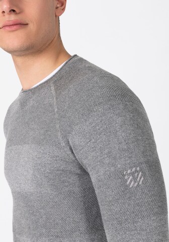 TIMEZONE Sweater in Grey