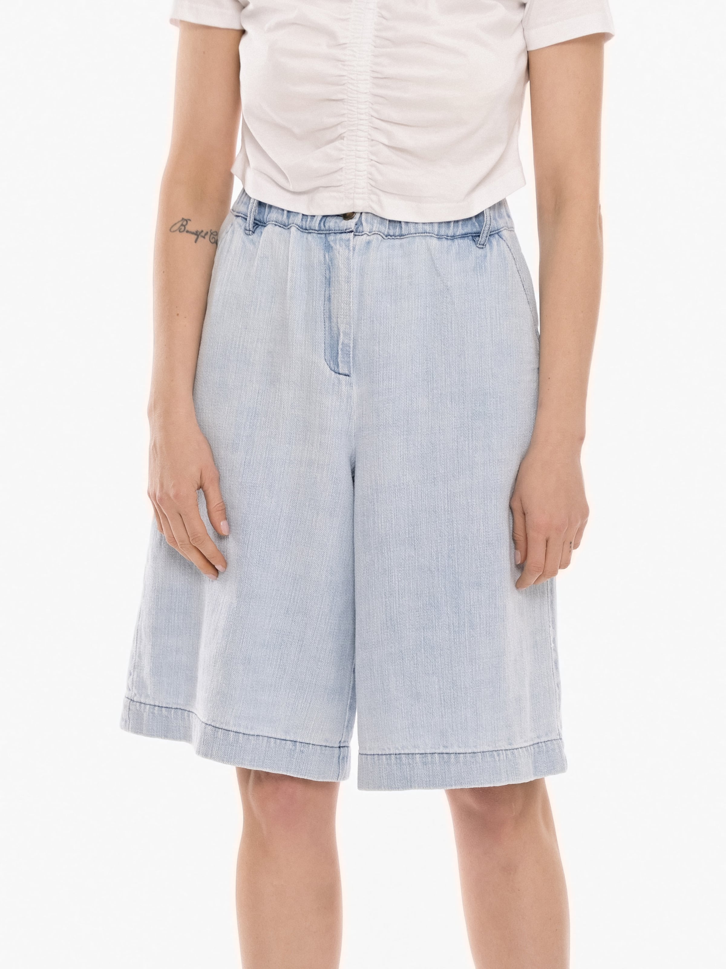 4TAILORS Loosefit Housut värissä sininen: etupuoli