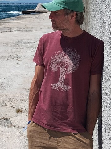 Life-Tree Shirt 'Organic Fairwear Treehugger'‌‌‌‌‌‌‌‌‌ in Rot