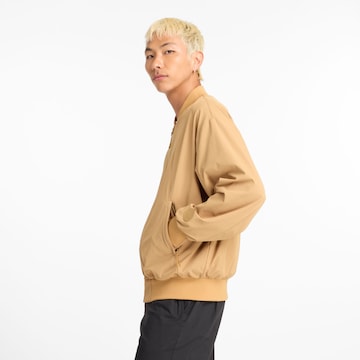 new balance Sweater in Beige