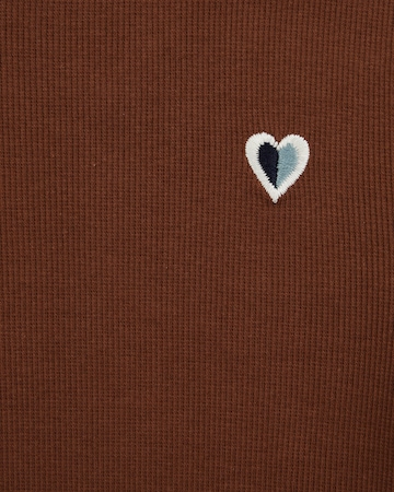 WE Fashion Shirt in Bruin