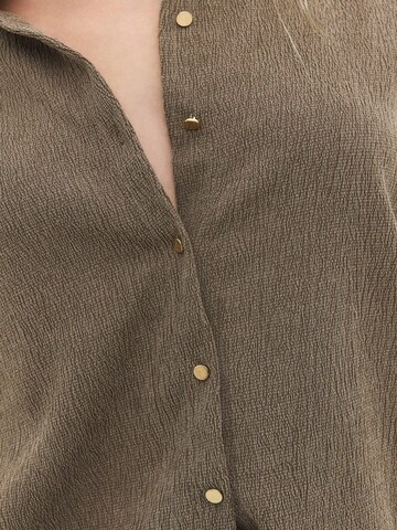 No Matter What Blouse in Bruin