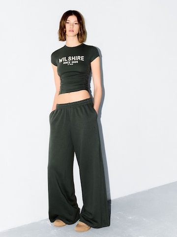 Wide leg Pantaloni di Bershka in verde: frontale