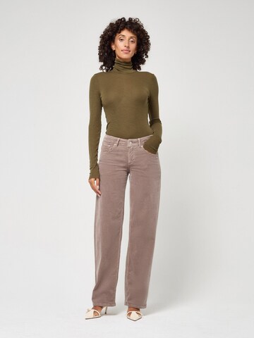 Gang Regular Hose '94RIVER' in Beige