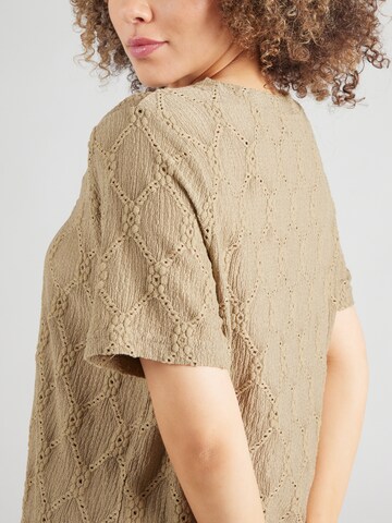 T-shirt 'CARLUZIA' ONLY Carmakoma en vert