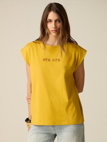 oltre - Top en amarillo