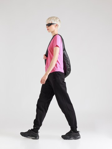 NIKE Функциональная футболка 'ONE CLASSIC' в Ярко-розовый