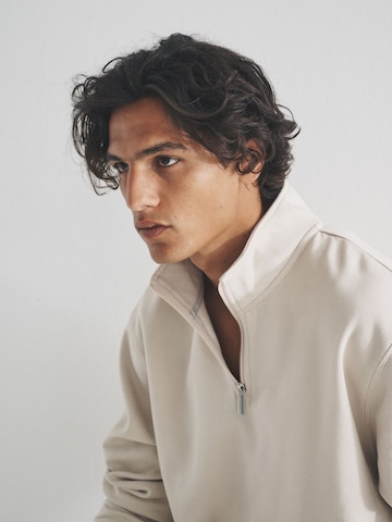 The Set Sweater in Beige