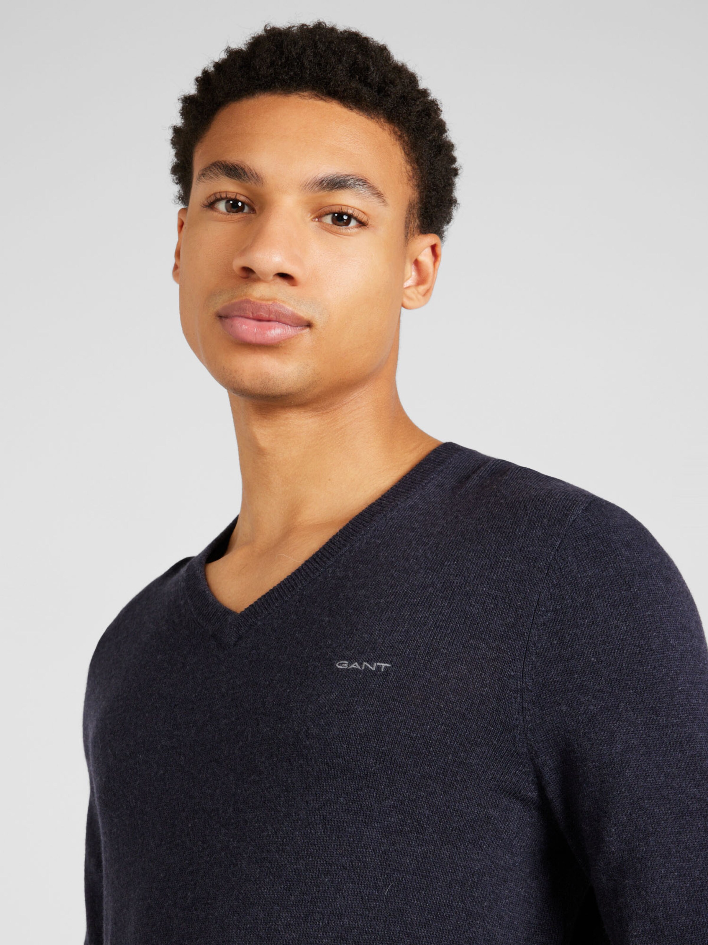 Gant men's clearance v neck jumper