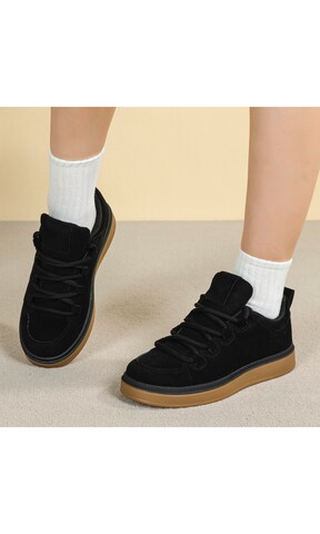 Ital-Design Sneaker in Schwarz: Vorderseite