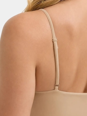 Haut 'Deep Neck Lace Top' cfab en beige