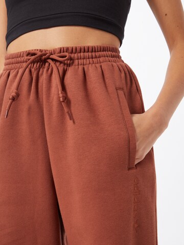 ADIDAS ORIGINALS Tapered Hose in Braun