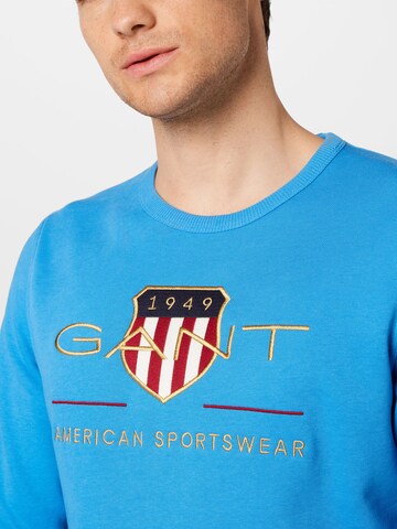 GANTSweater majica 'ARCHIVE SHIELD' - plava boja