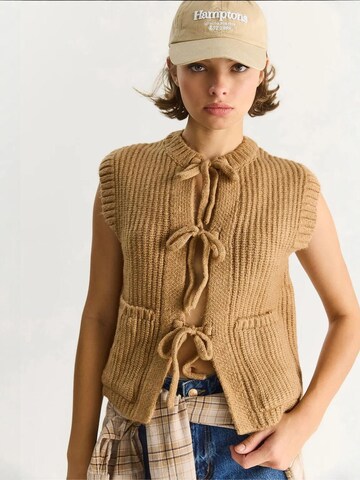 Gilet in maglia di Bianco Lucci in beige: frontale