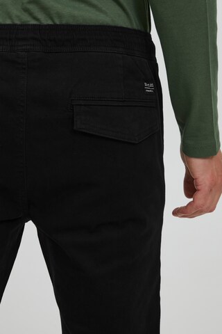 regular Pantaloni chino 'GAETANO' di 11 Project in nero