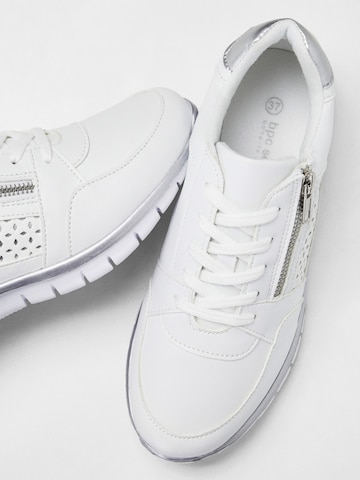 bonprix Sneakers in White