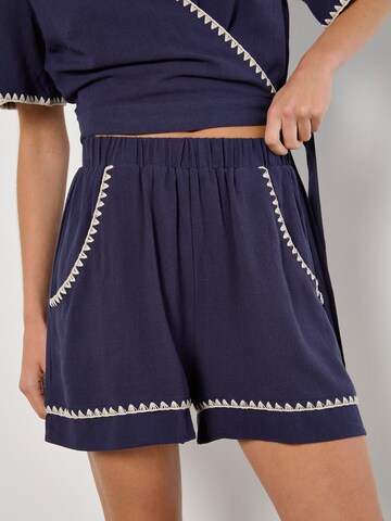 Regular Pantalon ' ' Apricot en bleu