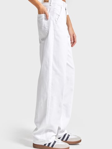 IT'S BASIC Loose fit Jeans 'NORA Skater Mid Rise Jeans' in White