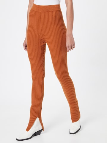 LEVI'S ® Tapered Leggings 'Rib Bottom Sweater Set' in Orange: front