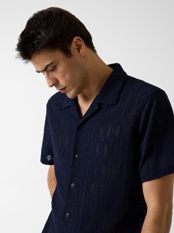 GUESS Regular fit Button Up Shirt in Blue